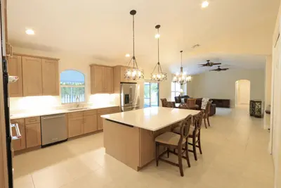 2879 SE Peru Street, Port St. Lucie – Single Family Residence for sale