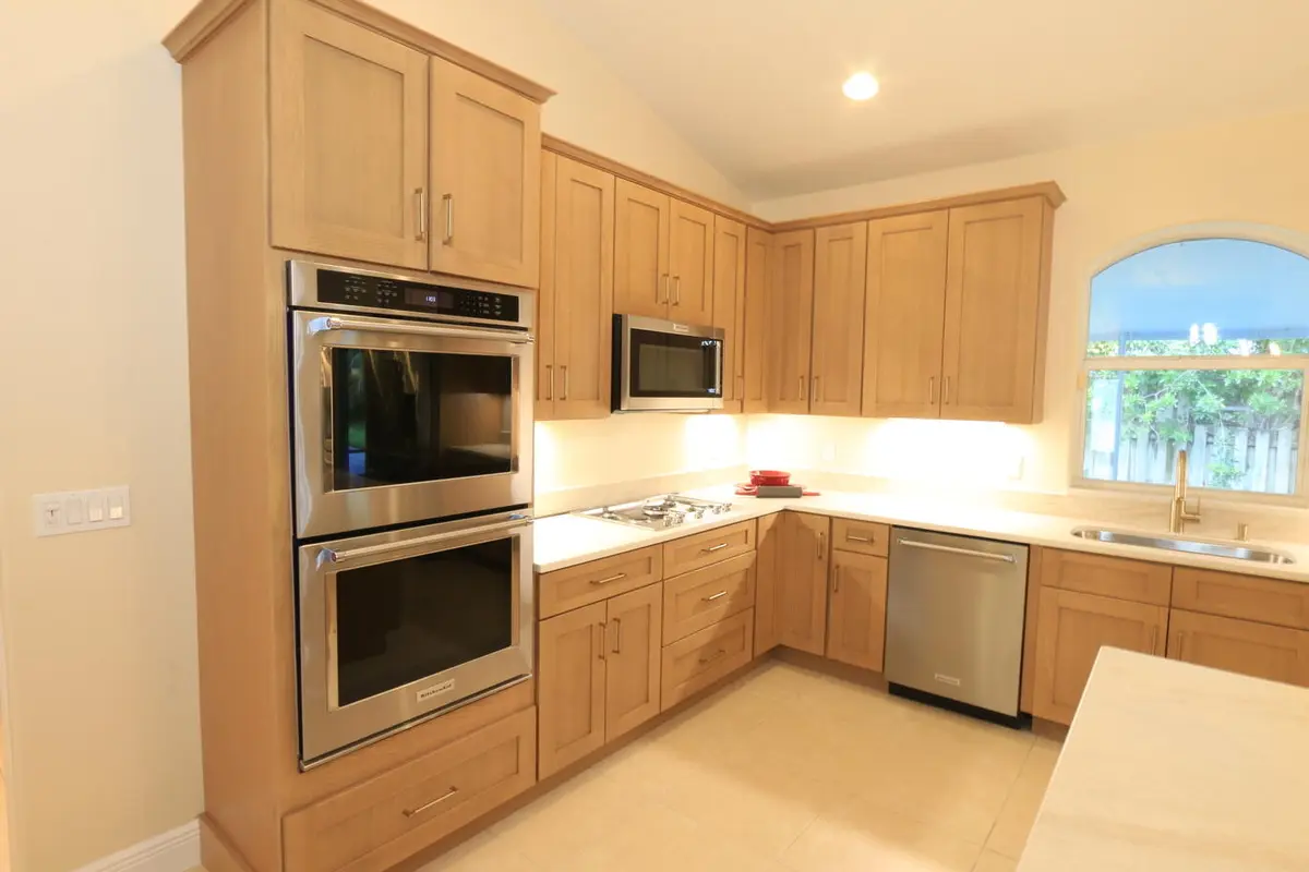 DOUBLE WALL OVENS at 2879 SE Peru Street, Port St. Lucie