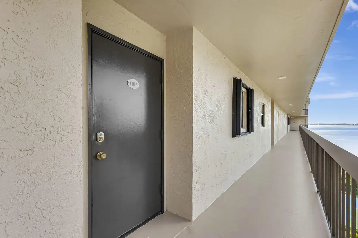 4-web-or-mls-5P1A3243 at 801 S OCEAN Drive 1107, Fort Pierce