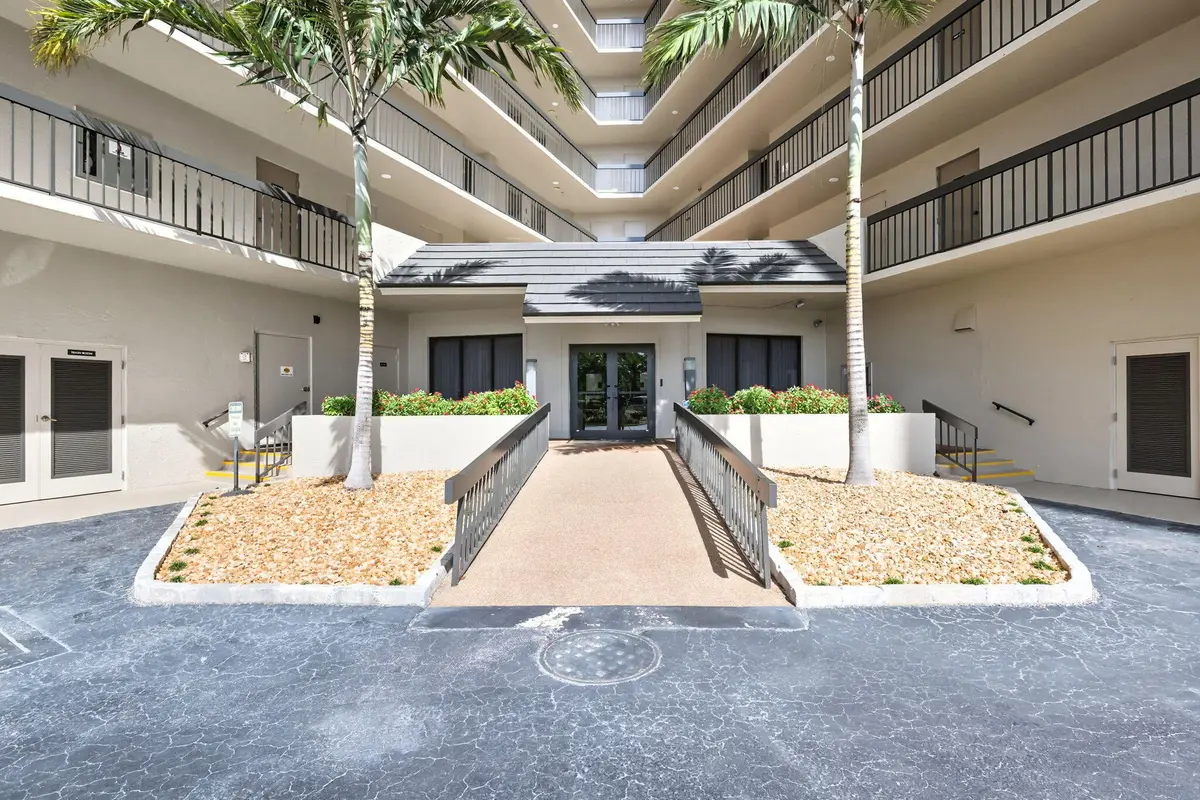 3-web-or-mls-5P1A3206 at 801 S OCEAN Drive 1107, Fort Pierce