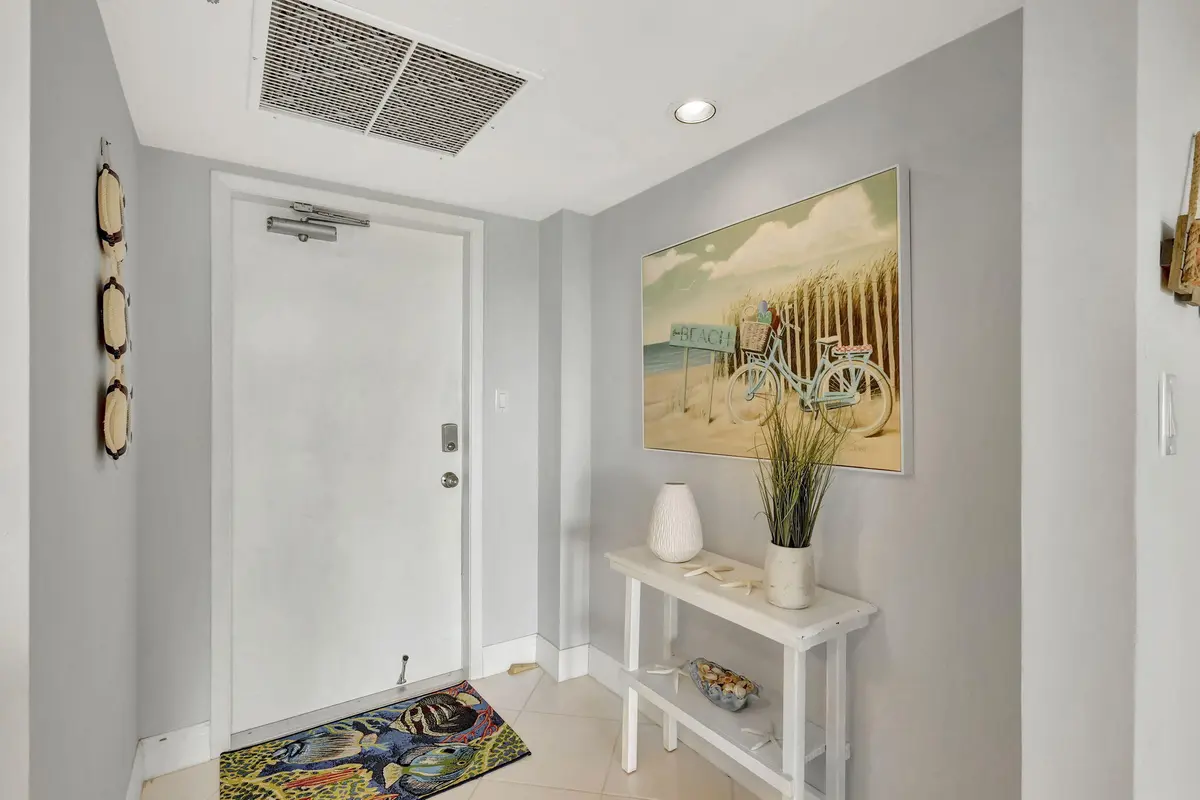 6-web-or-mls-5P1A3272 at 801 S OCEAN Drive 1107, Fort Pierce
