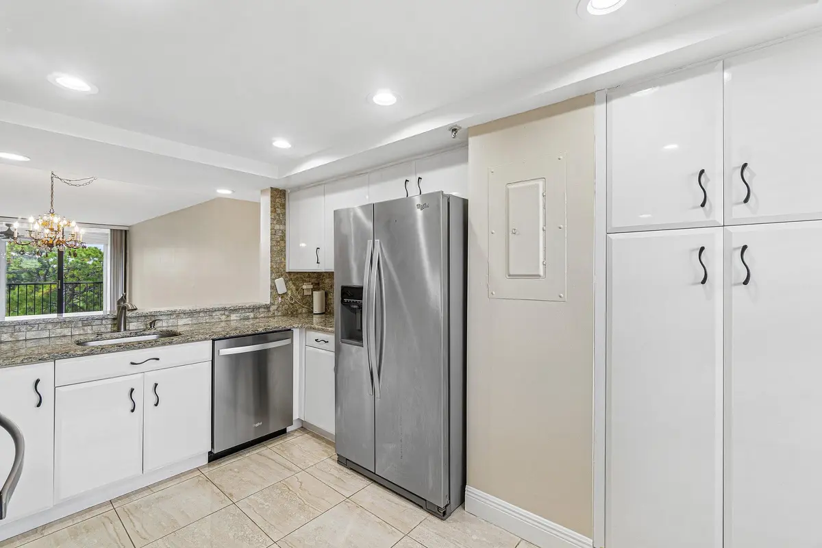 Kitchen at 6562 BOCA DEL MAR Drive 526, Boca Raton