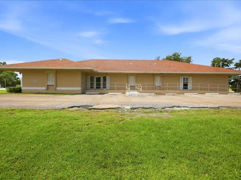 03-Commercial Property Photo 003 at 1100 S Main Street, Belle Glade