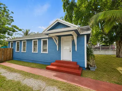1736 7th Avenue, Lake Worth Beach – Single Family Residence for rent