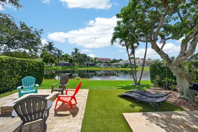 229 E Bayridge Drive, Weston – Single Family Residence for sale