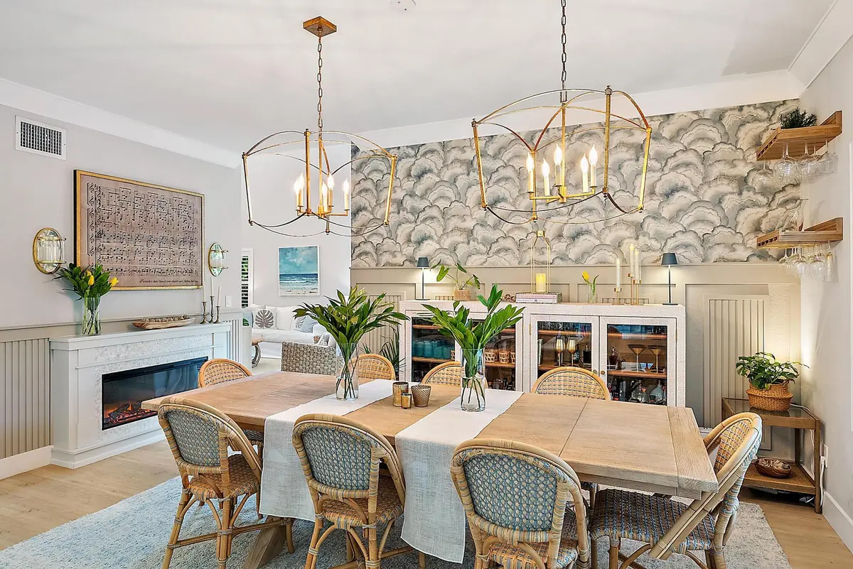 Dining at 152 Porgee Rock Place, Jupiter