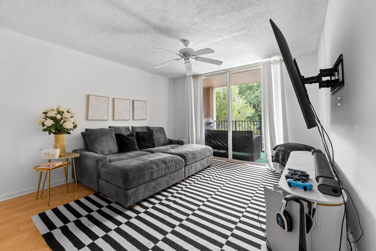 4812 N State Road 7 #205-6 at 4812 N State Road 7 12205, Coconut Creek