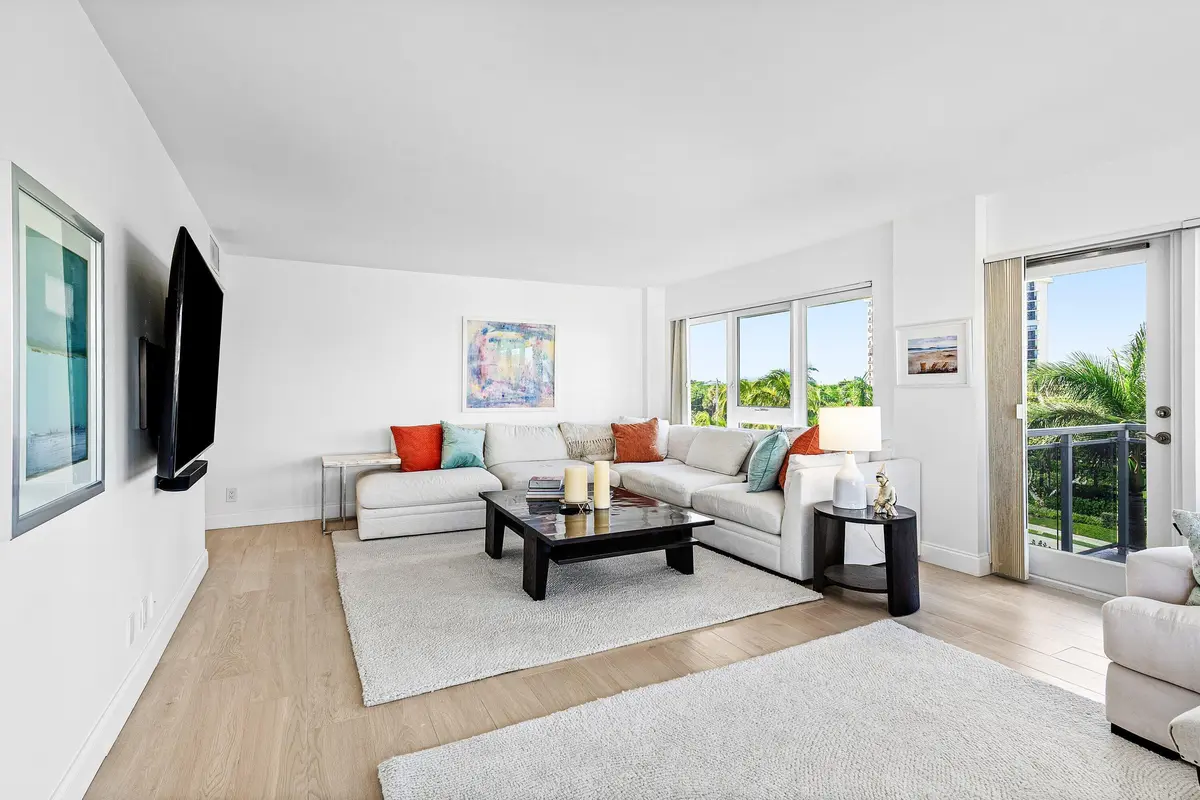 Living Area at 2066 N OCEAN Boulevard 4NW, Boca Raton