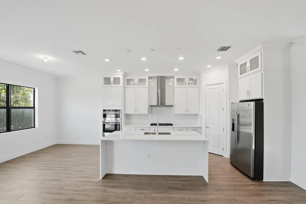 24-DSC0979 at 1012 Raleigh Way, Wellington
