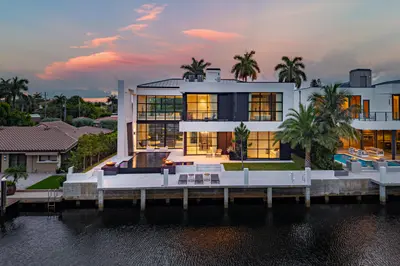 1670 E Terra Mar Drive, Lauderdale-By-The-Sea – Single Family Residence for sale
