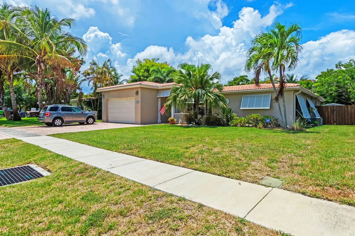 2-web-or-mls-349-sw-14th-ct at 349 SW 14th Court, Pompano Beach