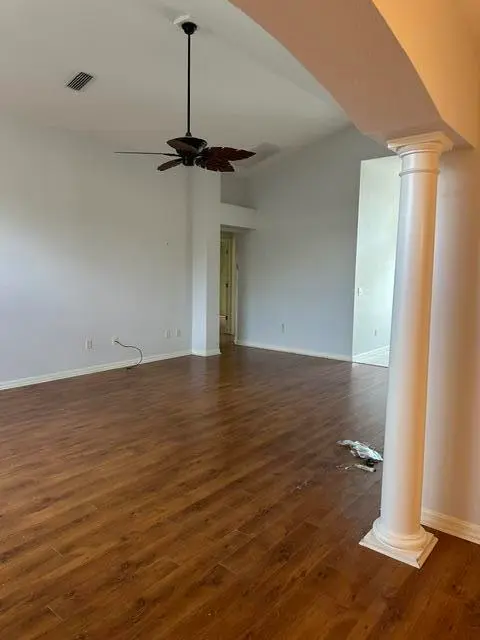 Living room at 992 Ridgeland Path, The Villages
