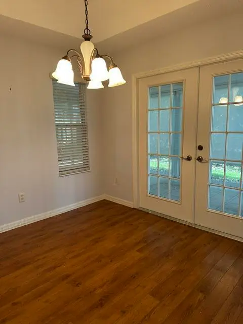 Dining room to patio at 992 Ridgeland Path, The Villages