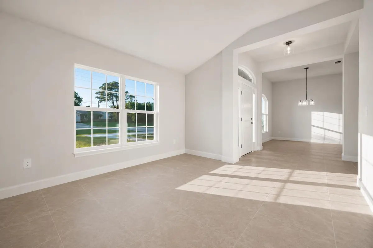 E5A7B4BD-1482-4B62-8392-421043CB4696 at 2807 SW East Louise Circle, Port St. Lucie