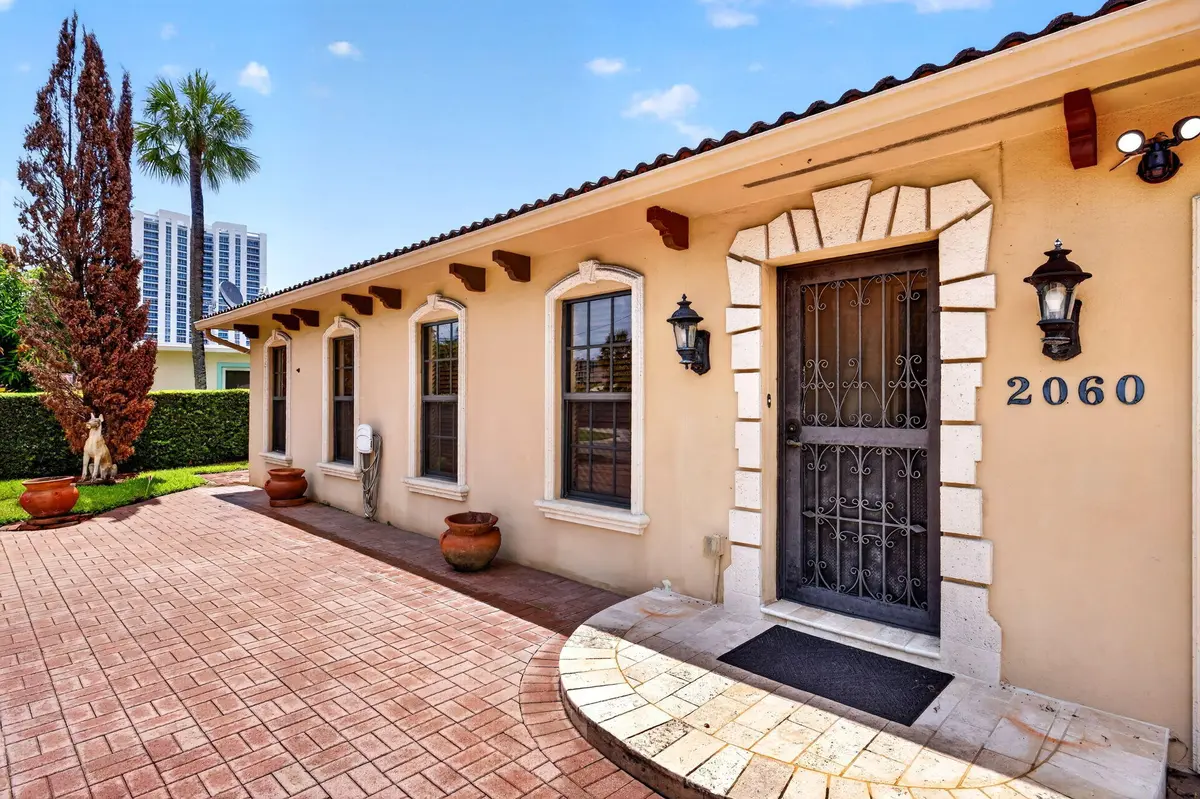4-web-or-mls-699A1461 at 2060 Tropic Isle, Lauderdale-By-The-Sea