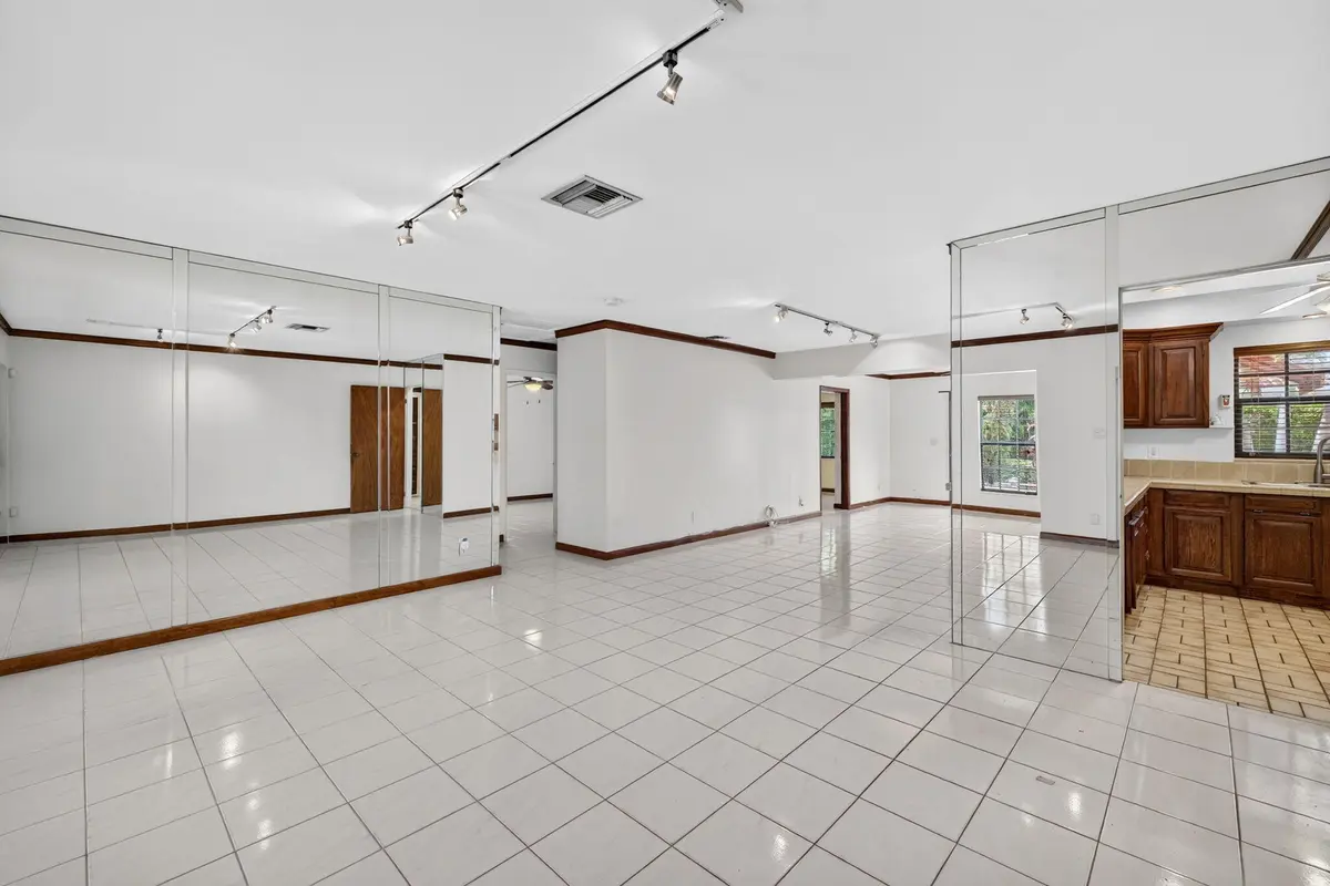 6-web-or-mls-699A1575 at 2060 Tropic Isle, Lauderdale-By-The-Sea