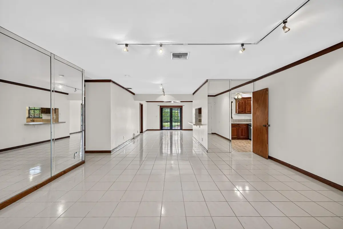 7-web-or-mls-699A1582 at 2060 Tropic Isle, Lauderdale-By-The-Sea