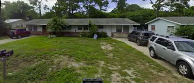 902 N Lake Drive, Fort Pierce – Duplex for sale