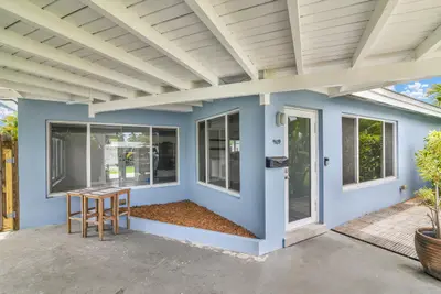 909 SE 16 Place, Deerfield Beach – leased