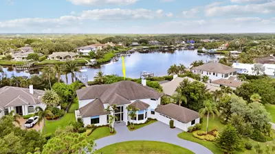 18411 SE Lakeside Drive, Jupiter – Single Family Residence for sale