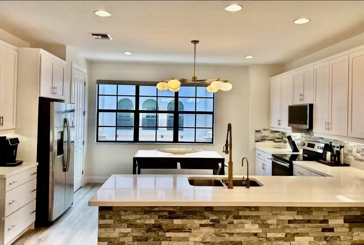 Kitchen full view at 621 Windward Circle, Boynton Beach