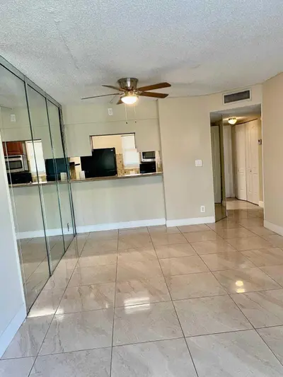 9905 Twin Lakes Drive 26-g, Coral Springs – Apartment for rent