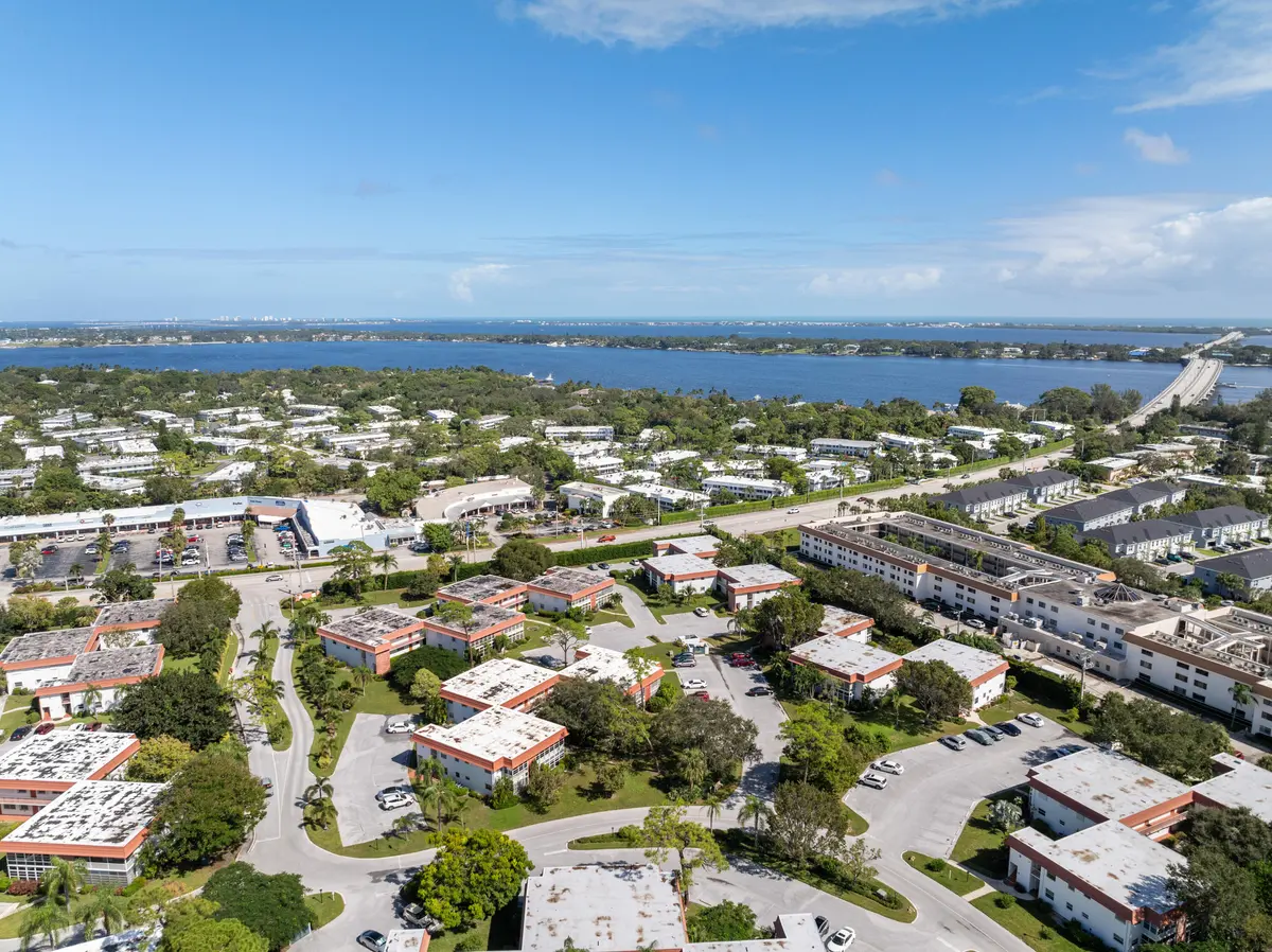 DJI_20241024234821_0460_D at 2600 SE Ocean Boulevard N14, Stuart