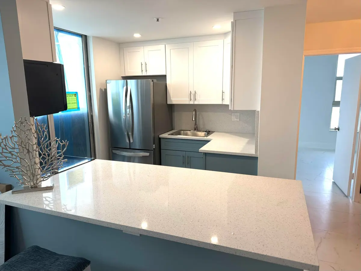 Kitchen at 1505 N Riverside Drive 508, Pompano Beach
