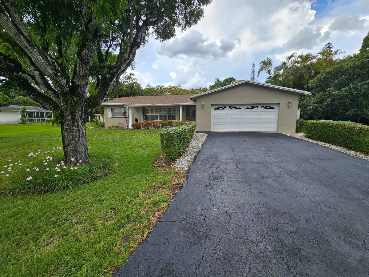 HUGO EXT FRONT JOANNA at 11500 SW 3rd Street, Plantation