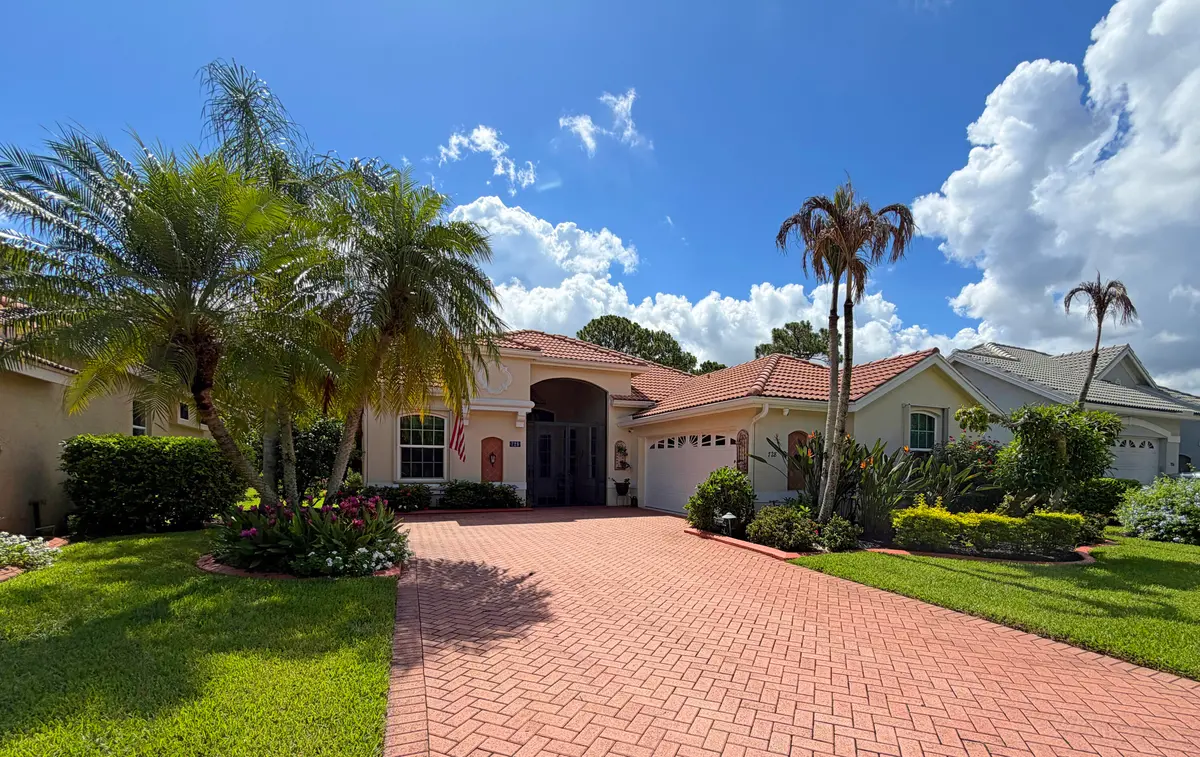 728 SW Lake Charles Circle, Port St. Lucie, FL – photo 2