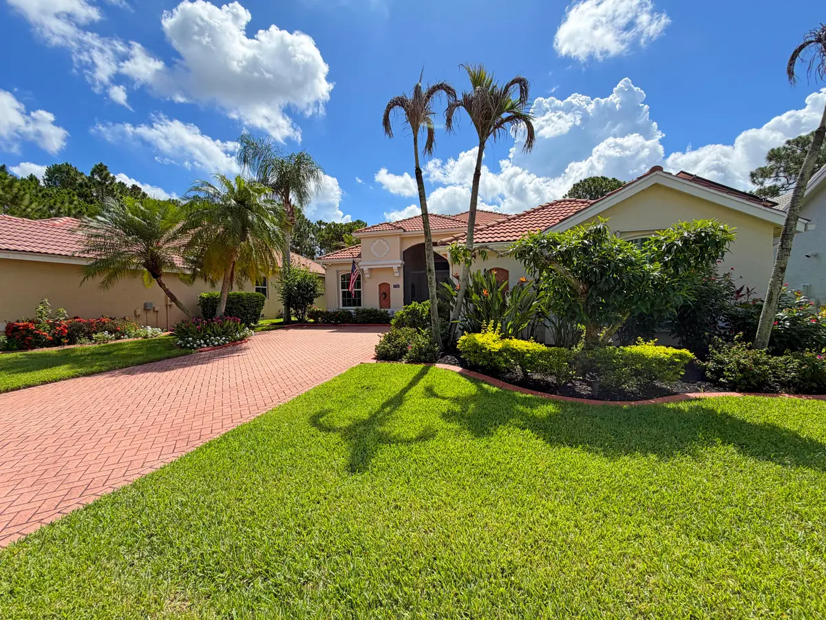 728 SW Lake Charles Circle, Port St. Lucie, FL – photo 4