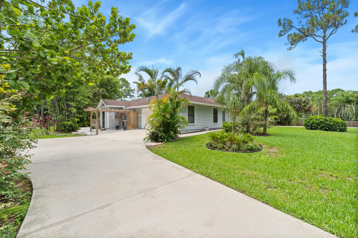 Driveway at 15833 118th Trail, Jupiter
