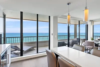 5250 N Ocean Drive 10s, Singer Island – Condominium for sale