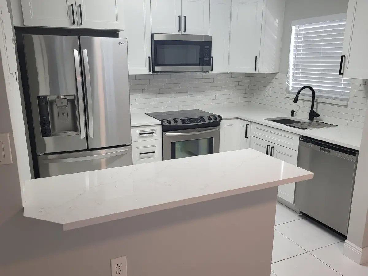 4135 NE 21st Terrace, Lighthouse Point, FL – photo 1
