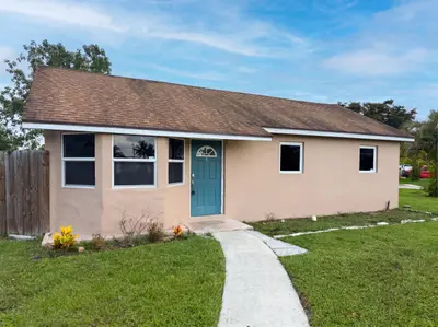 752 Orchid Drive, Royal Palm Beach – Single Family Residence for sale