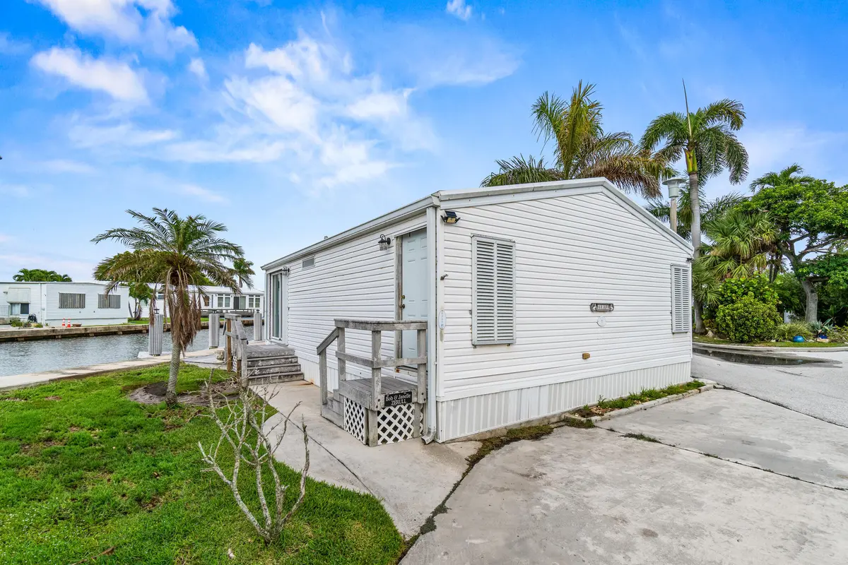 004-207MallardDrive-U-BrinyBreezes-FL-33 at 207 Mallard Drive U, Briny Breezes