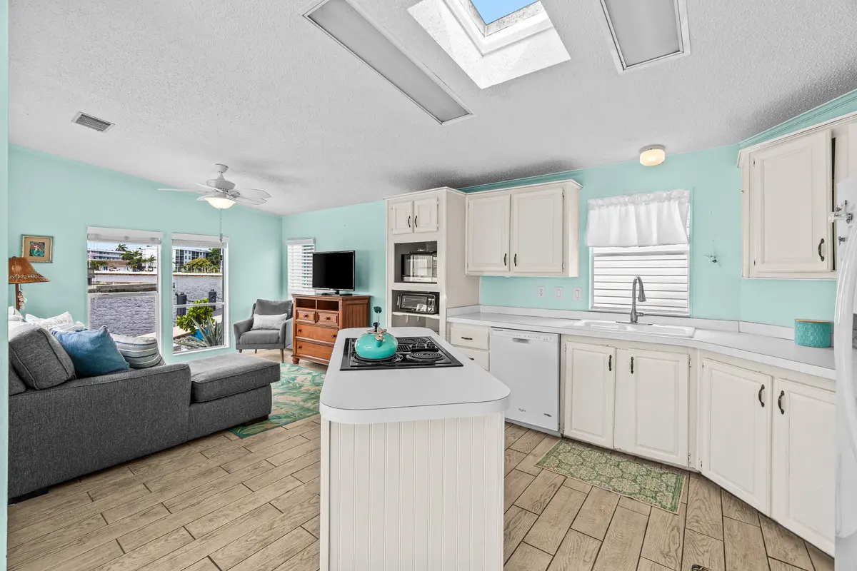 017-207MallardDrive-U-BrinyBreezes-FL-33 at 207 Mallard Drive U, Briny Breezes