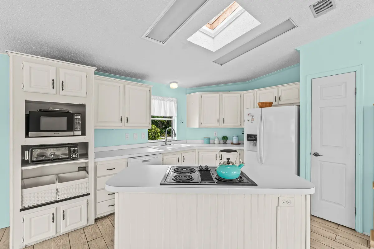 010-207MallardDrive-U-BrinyBreezes-FL-33 at 207 Mallard Drive U, Briny Breezes