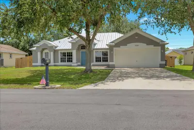 3264 SE Quay Street, Port St. Lucie – Single Family Residence for sale