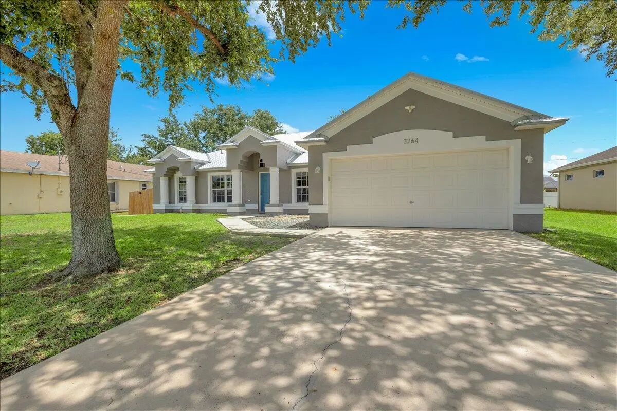 75-GG3A3696 at 3264 SE Quay Street, Port St. Lucie
