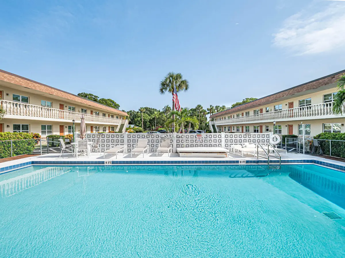 923 22nd Place 219, Vero Beach, FL – photo 1