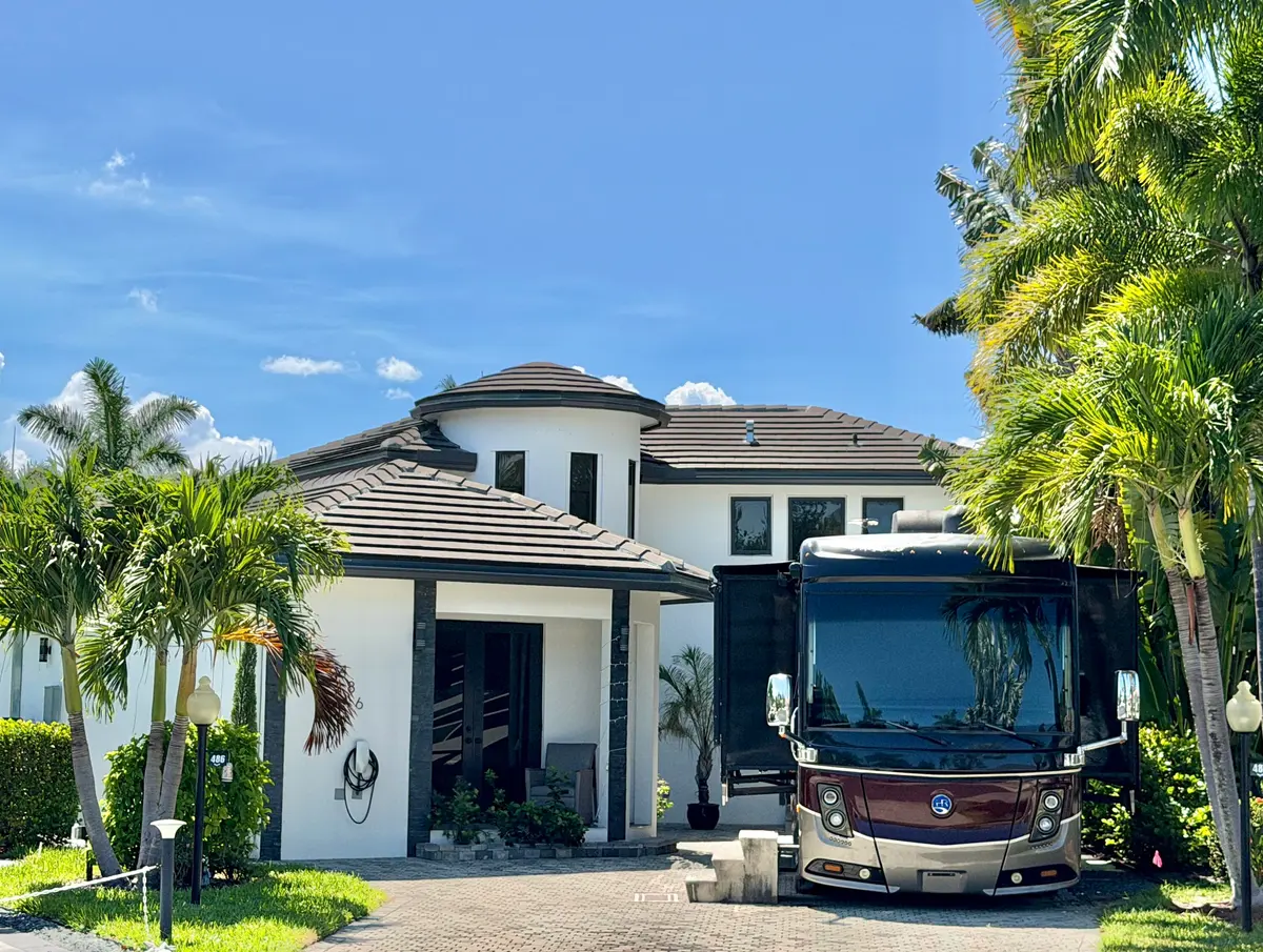 Legacy Global Group at KW Realty Service at 486 S Cortez Drive Circle 486, Margate