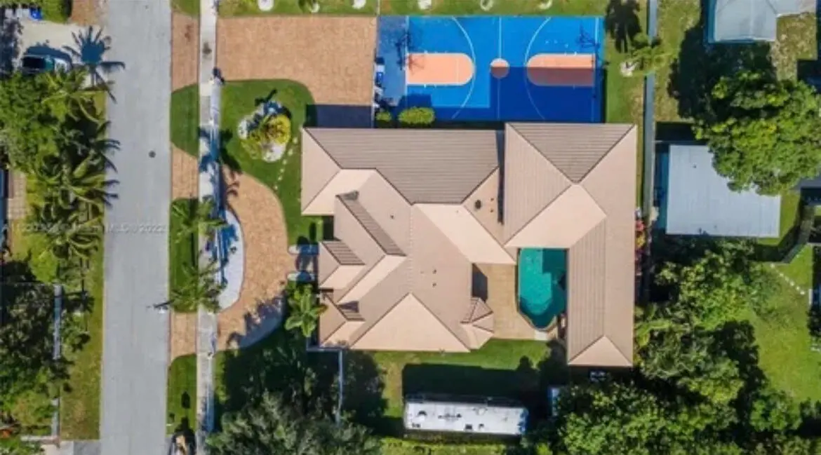 IMG_7625 at 423 NE 3rd Street, Pompano Beach