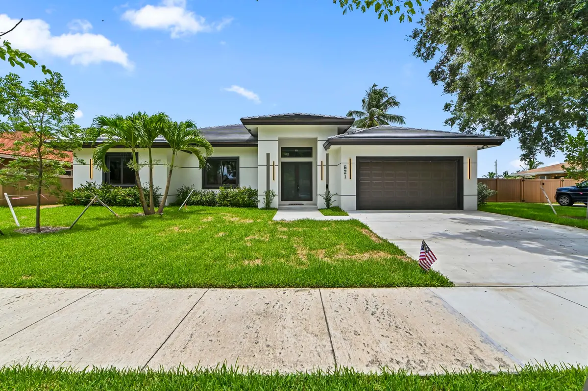 02 Front 02 at 621 NW 42nd Avenue, Coconut Creek