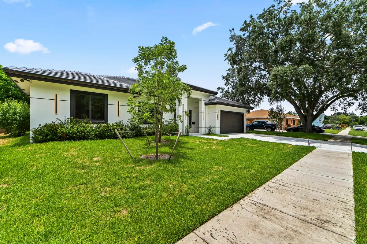 03 Front 03 at 621 NW 42nd Avenue, Coconut Creek