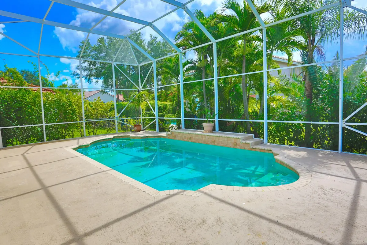 PRIVATE POOL at 5157 NW 122nd Avenue, Coral Springs