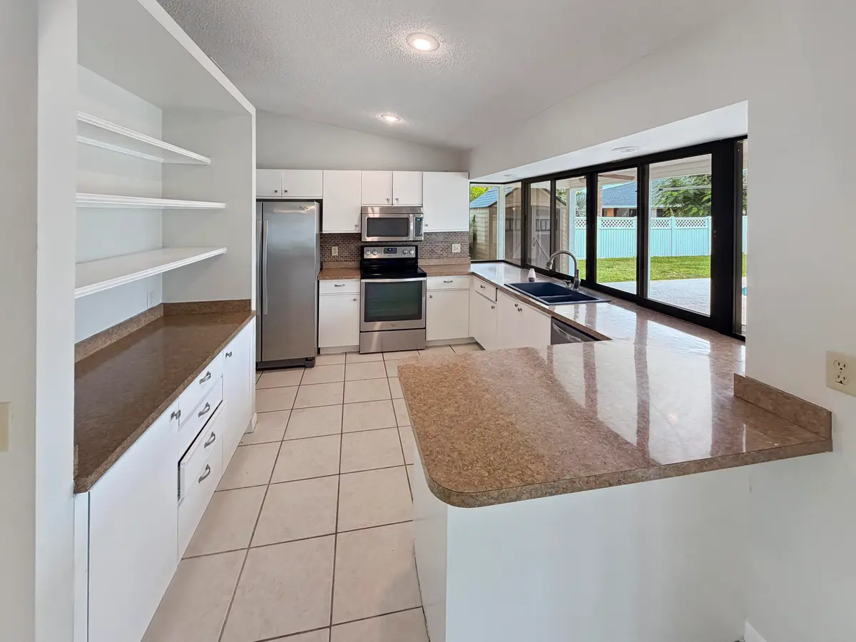 photo_02 at 2305 SW Fern Circle, Port St. Lucie
