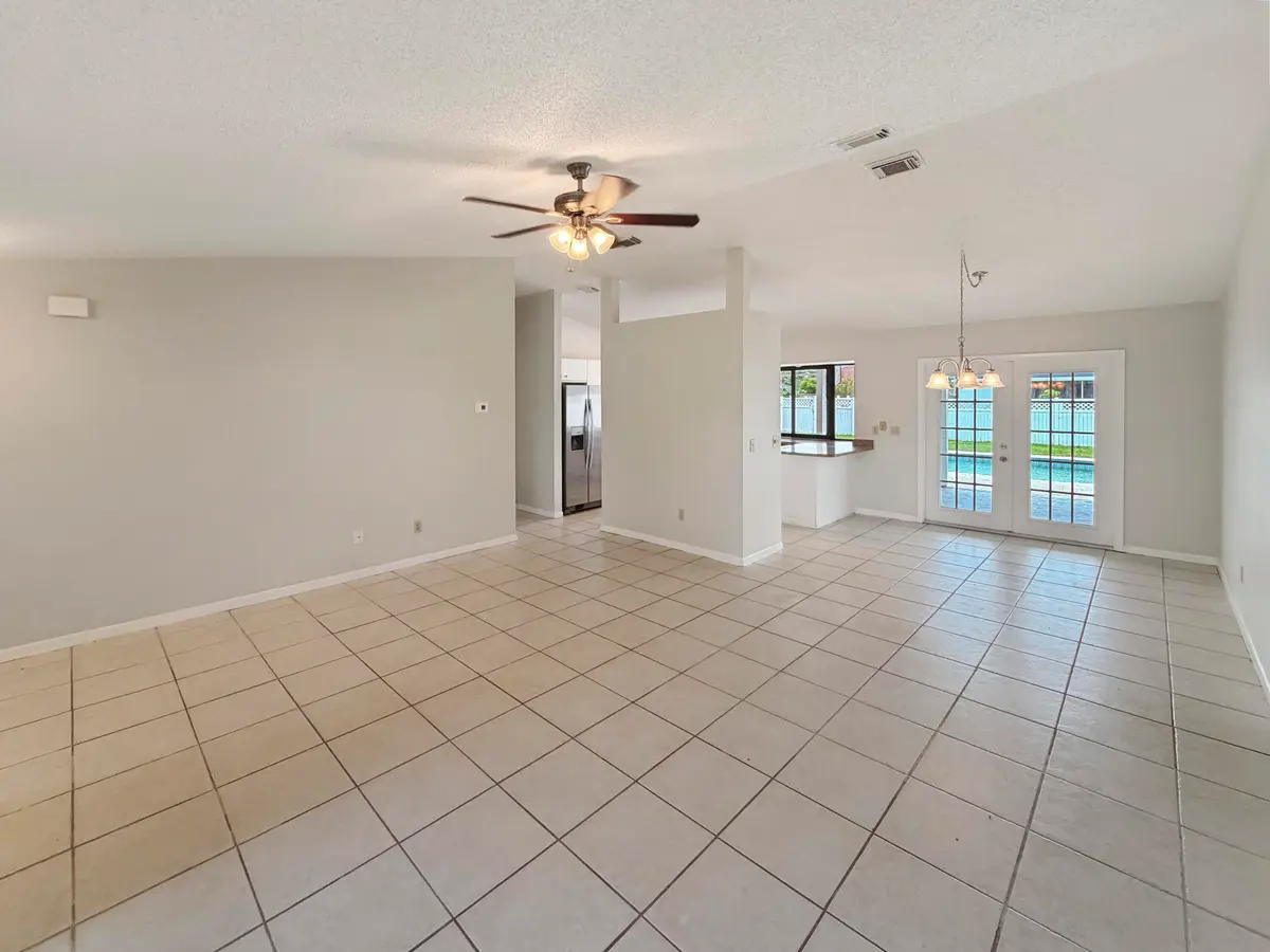photo_03 at 2305 SW Fern Circle, Port St. Lucie