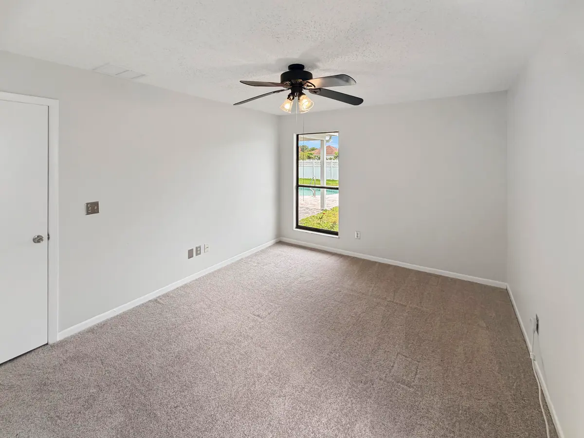 photo_04 at 2305 SW Fern Circle, Port St. Lucie