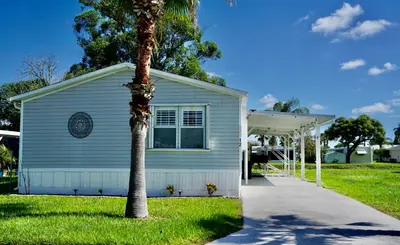 12 SE Spanish Way, Port St. Lucie – Manufactured Home for sale